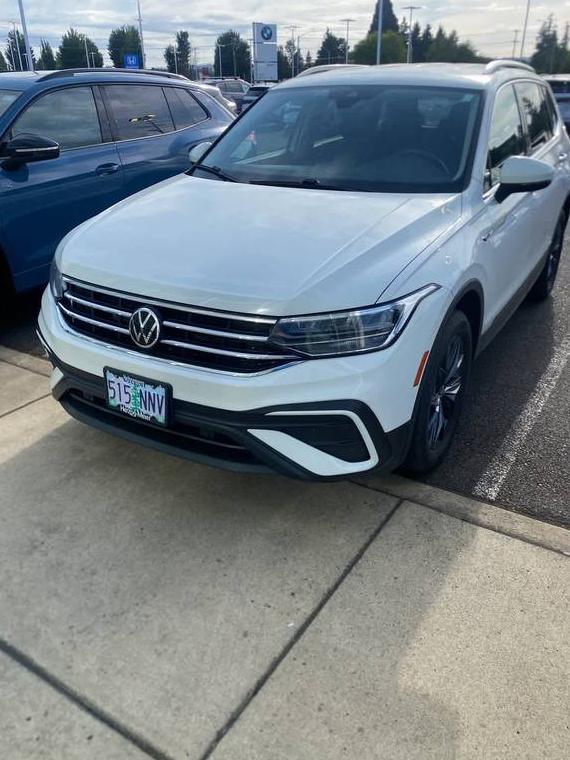 VOLKSWAGEN TIGUAN 4MOTION 2022 3VV2B7AX6NM080921 image